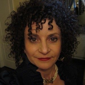 Meet your Posher, Leslie